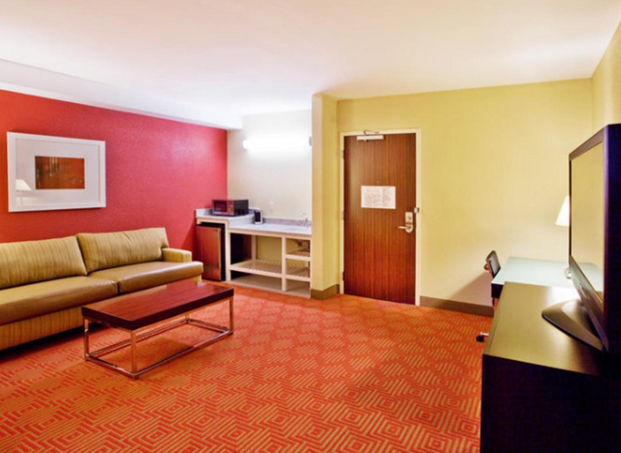 Hilton Garden Inn Далтън Екстериор снимка
